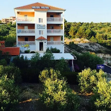 Apartament Mija *