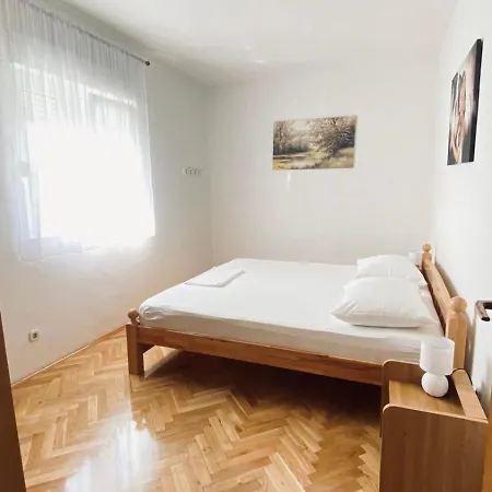 Mija * Zečevo